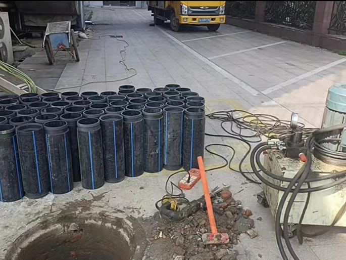 磐石PE置换管厂家 DN315置换管 非开挖管短管置换